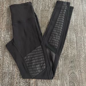 ALO Yoga Moto Legging in Black